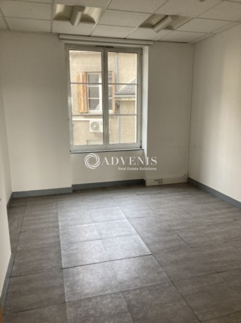 Vente Investisseur Bureaux BLOIS (41000) - Photo 2