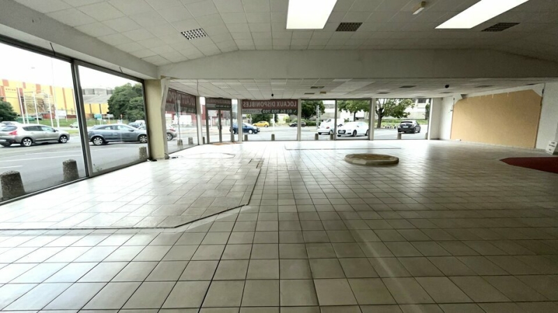 Location Commerces BLOIS (41000) - Photo 3