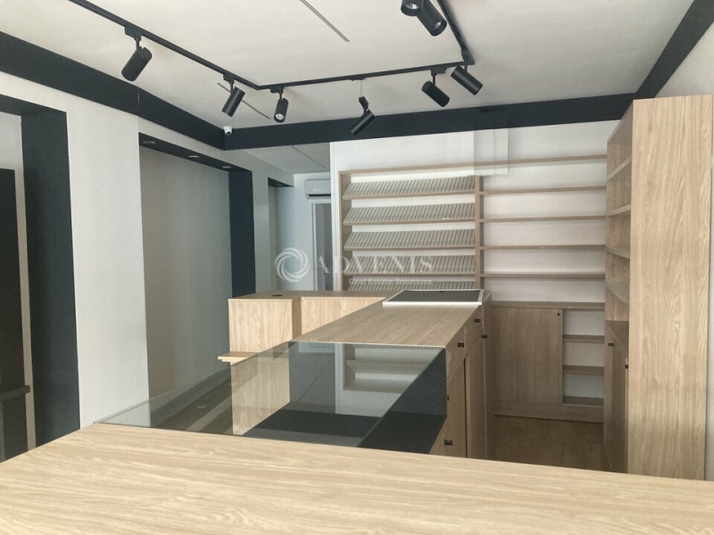 Vente Investisseur Commerces BLOIS (41000) - Photo 1