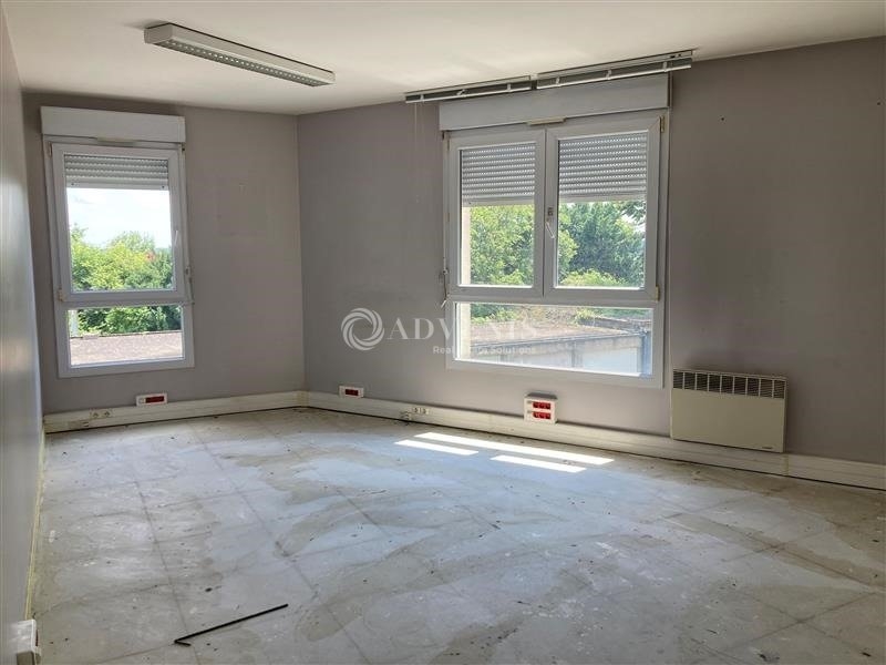 Vente Investisseur Bureaux BLOIS (41000) - Photo 2