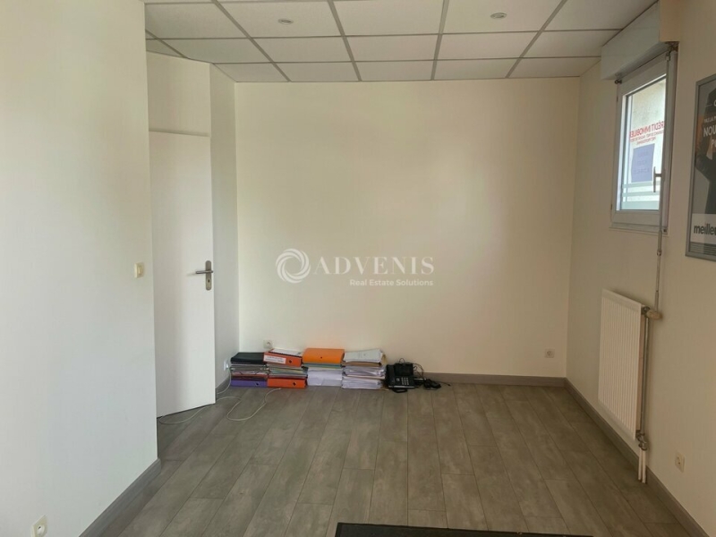 Location Bureaux VENDOME (41100) - Photo 2