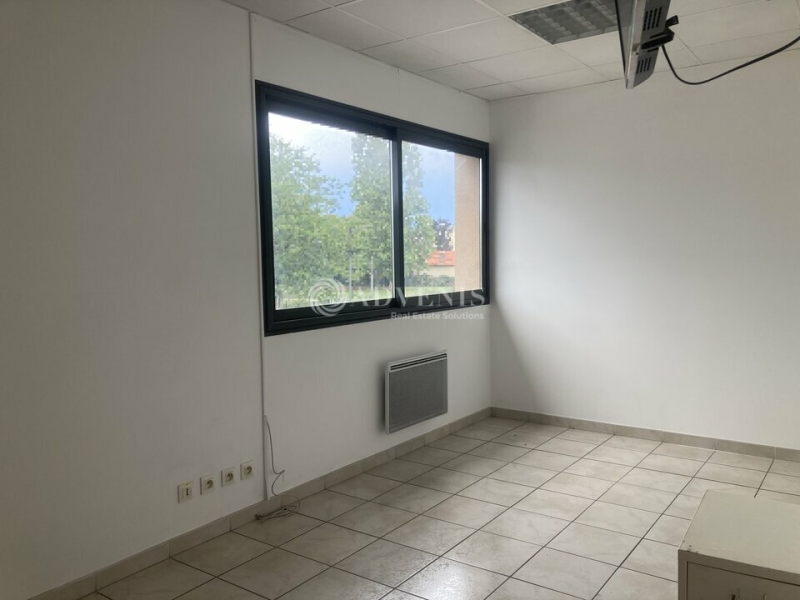 Location Bureaux BLOIS (41000) - Photo 1