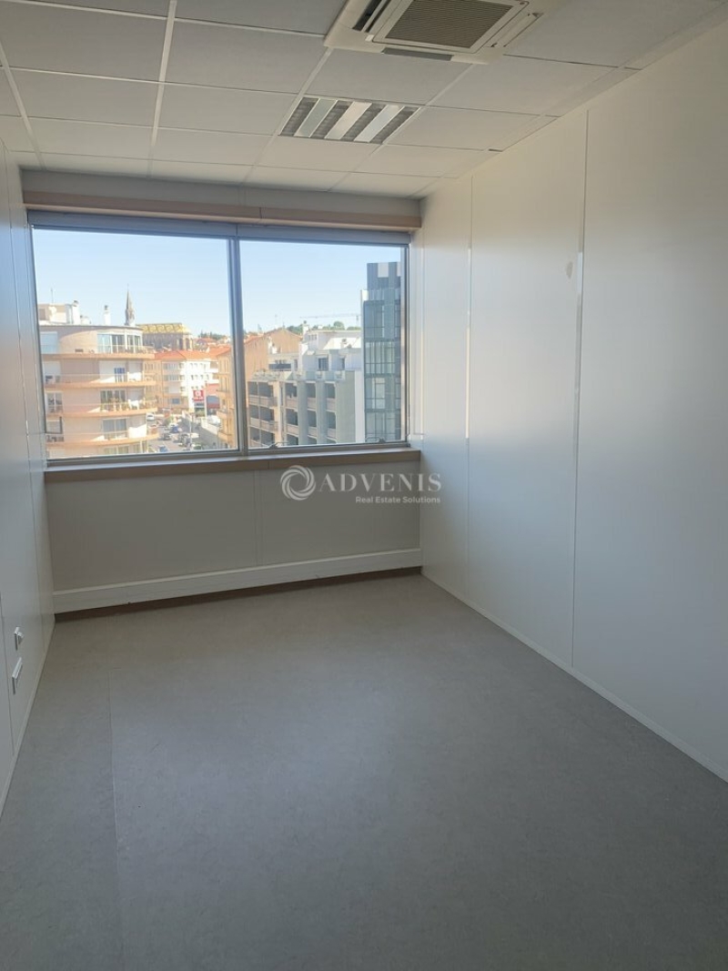 Vente Investisseur Bureaux BEZIERS (34500) - Photo 14