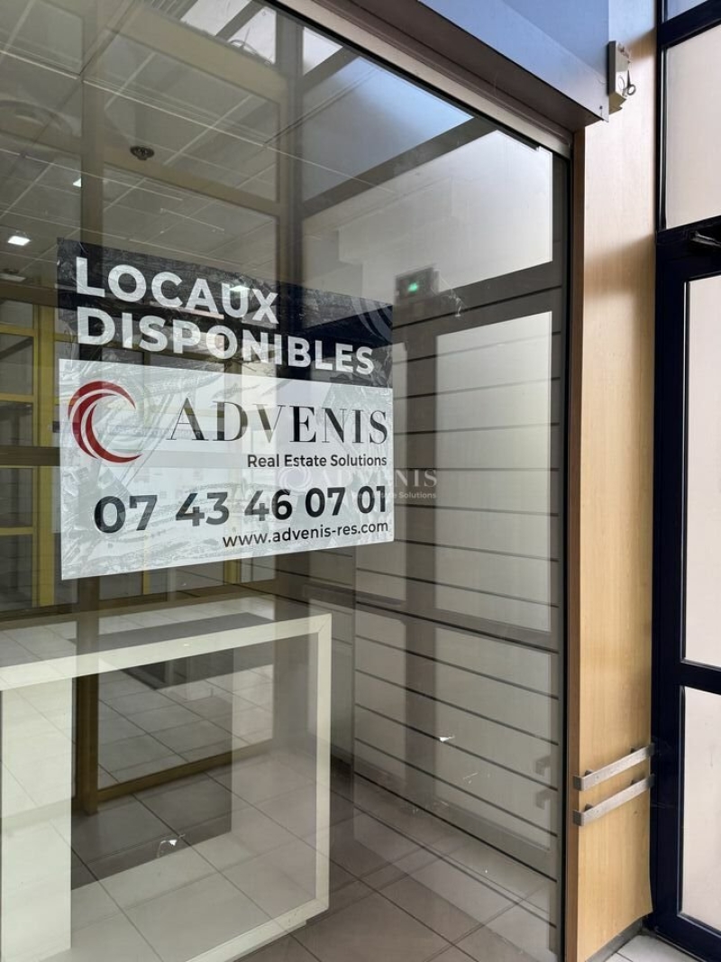 Location Commerces JUVIGNAC (34990) - Photo 6