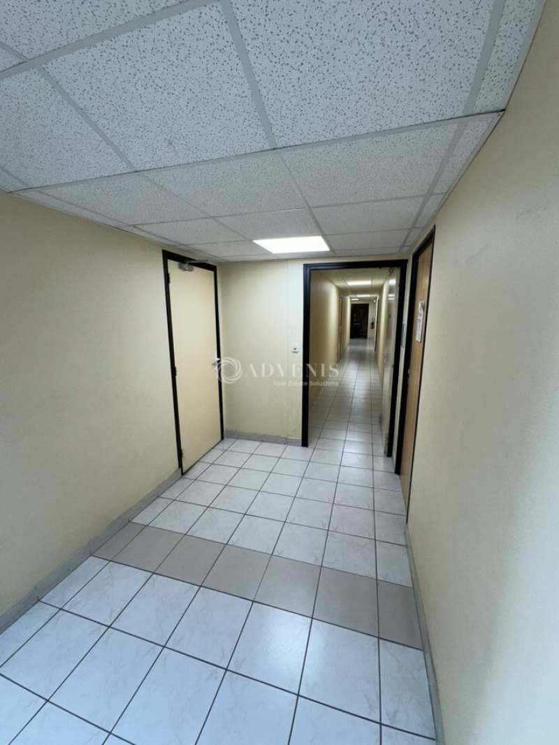 Location Bureaux JUVIGNAC (34990) - Photo 6