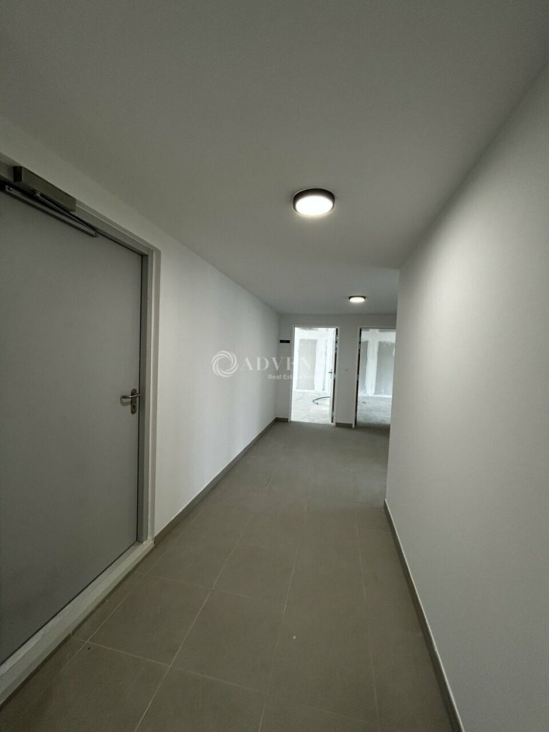 Vente Investisseur Bureaux NARBONNE (11100) - Photo 5