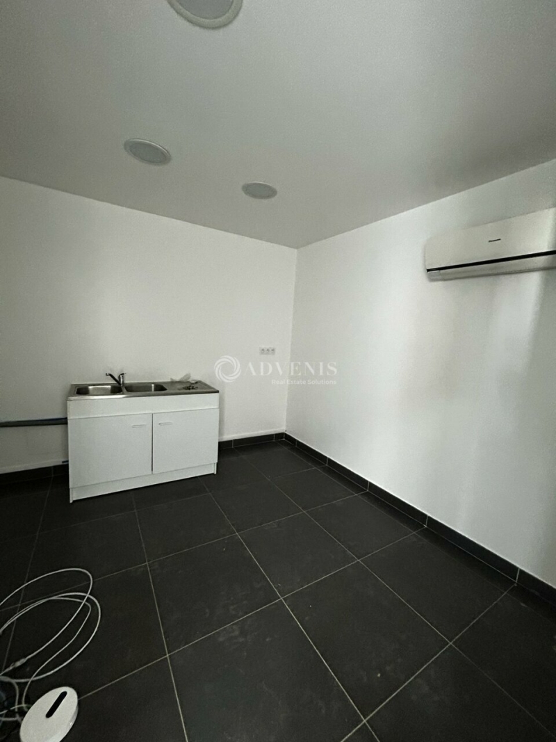 Location Entrepôts MONTREDON-DES-CORBIÈRES (11100) - Photo 4