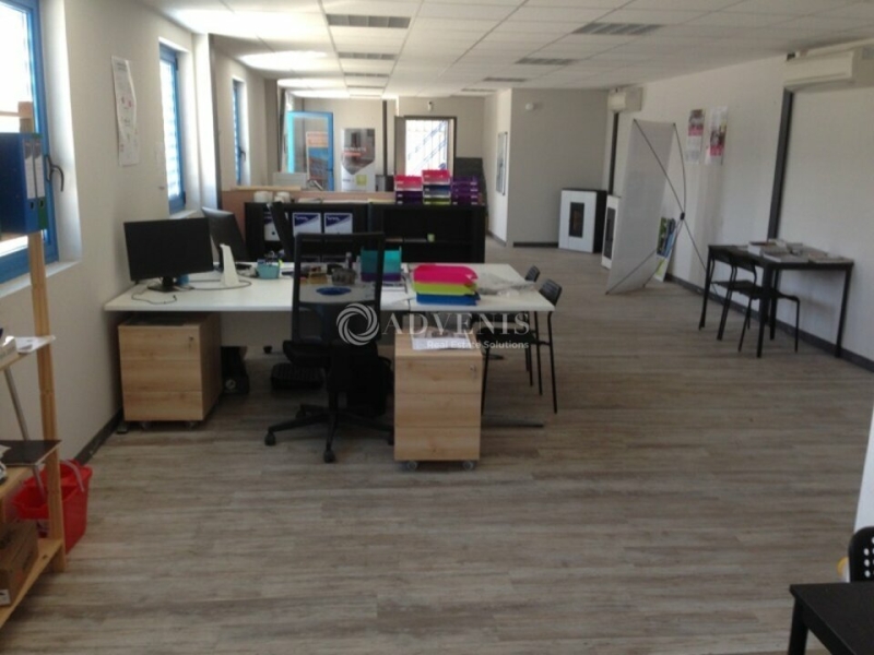 Location Entrepôts BAGES (11100) - Photo 2