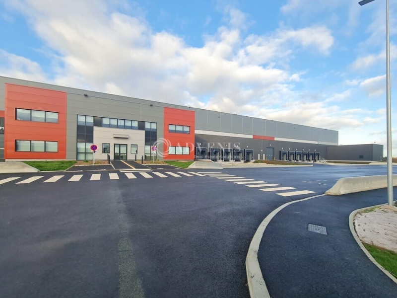 Location Entrepôts PLECHATEL (35470) - Photo 2