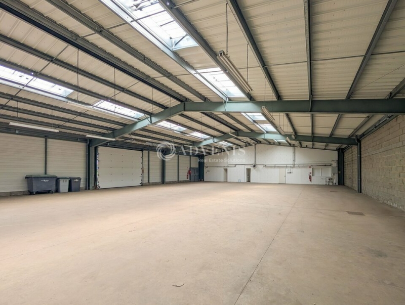 Location Activités Entrepôts VERN SUR SEICHE (35770) - Photo 2