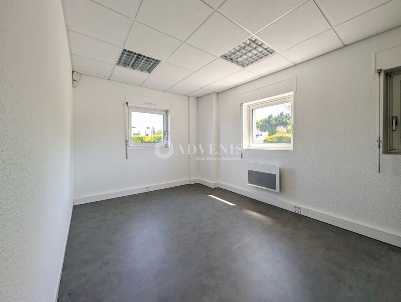 Location Activités Entrepôts VERN SUR SEICHE (35770) - Photo 5