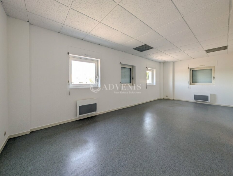 Location Activités Entrepôts VERN SUR SEICHE (35770) - Photo 6