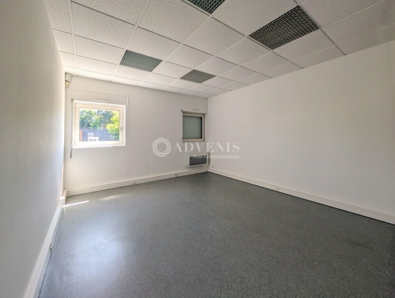 Location Activités Entrepôts VERN SUR SEICHE (35770) - Photo 7