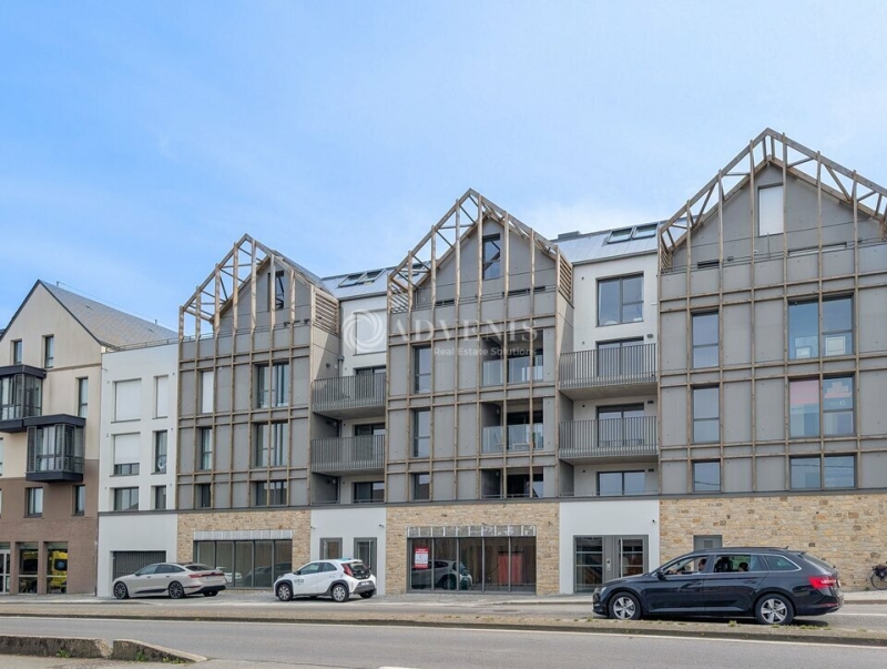 Location Commerces SAINT-MALO (35400) - Photo 1