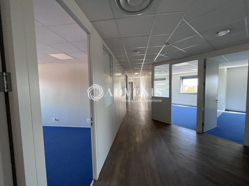 Location Bureaux GUYANCOURT (78280) - Photo 4