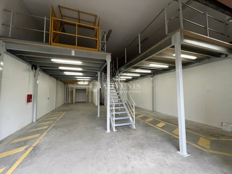 Location Activités Entrepôts VOISINS LE BRETONNEUX (78960) - Photo 2