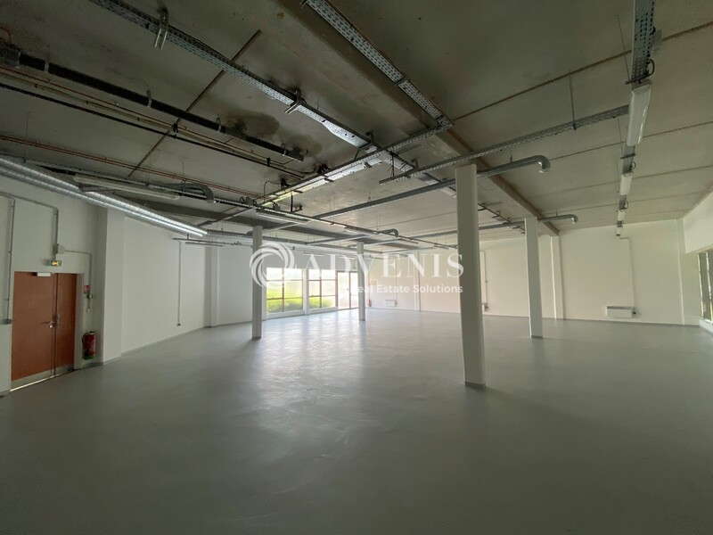 Location Bureaux et activités légères ELANCOURT (78990) - Photo 5