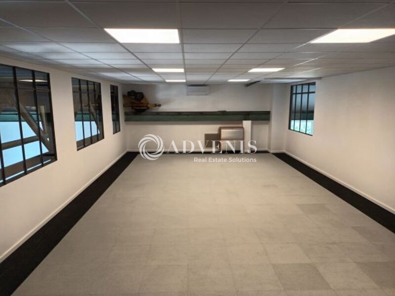 Location Bureaux LE MESNIL SAINT DENIS (78320) - Photo 1