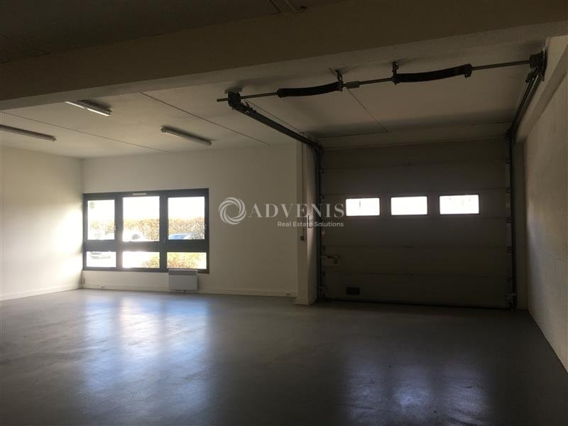 Location Activités Entrepôts TRAPPES (78190) - Photo 6