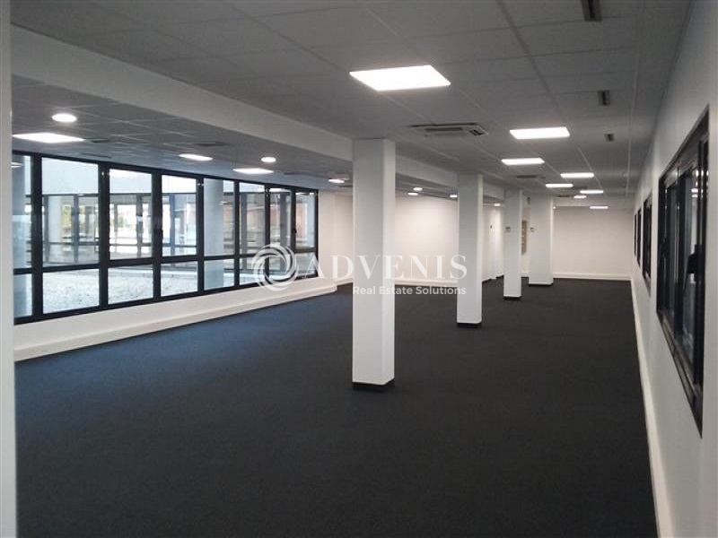 Location Bureaux MONTIGNY LE BRETONNEUX (78180) - Photo 5