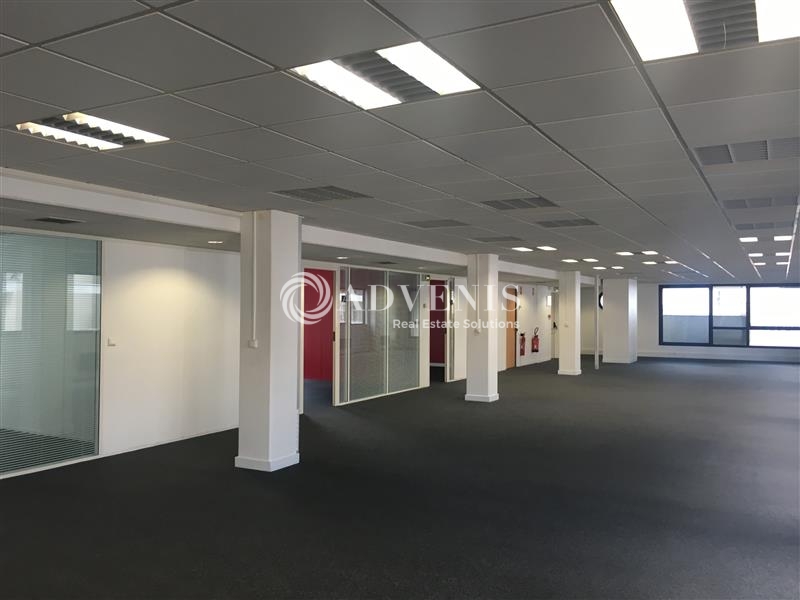 Location Bureaux MONTIGNY LE BRETONNEUX (78180) - Photo 6