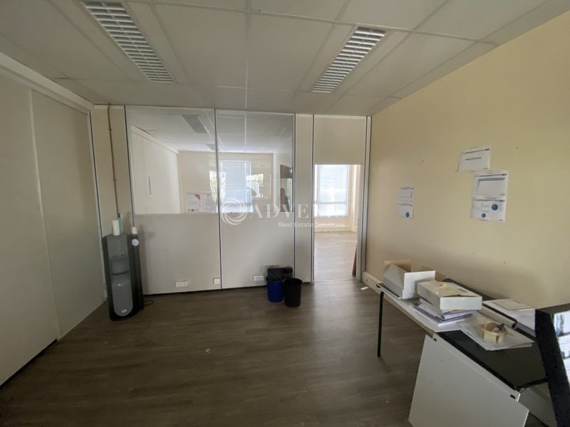 Location Activités Entrepôts MONTIGNY LE BRETONNEUX (78180) - Photo 5