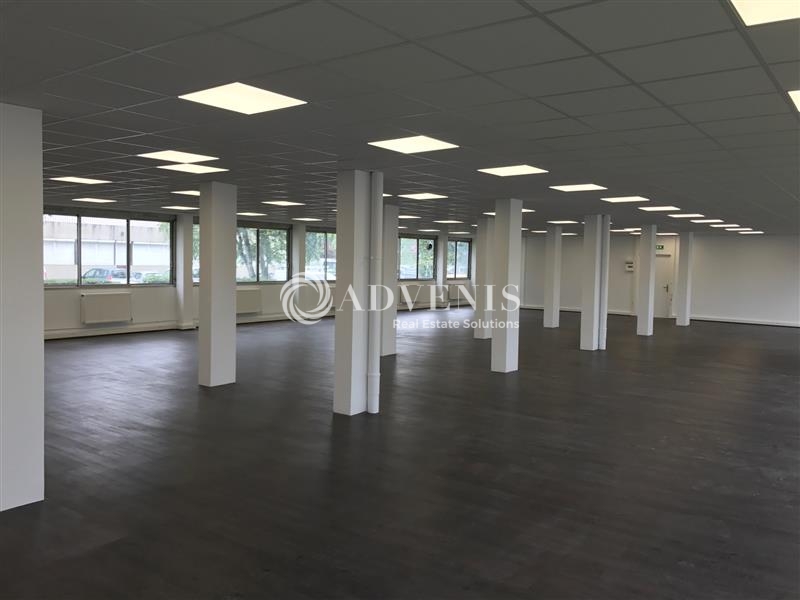 Location Bureaux TRAPPES (78190) - Photo 1