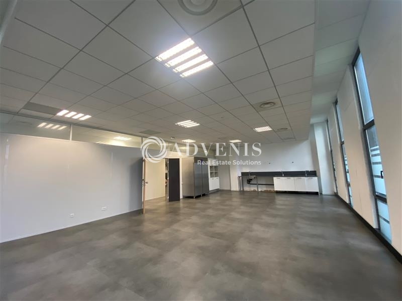 Location Bureaux ELANCOURT (78990) - Photo 6