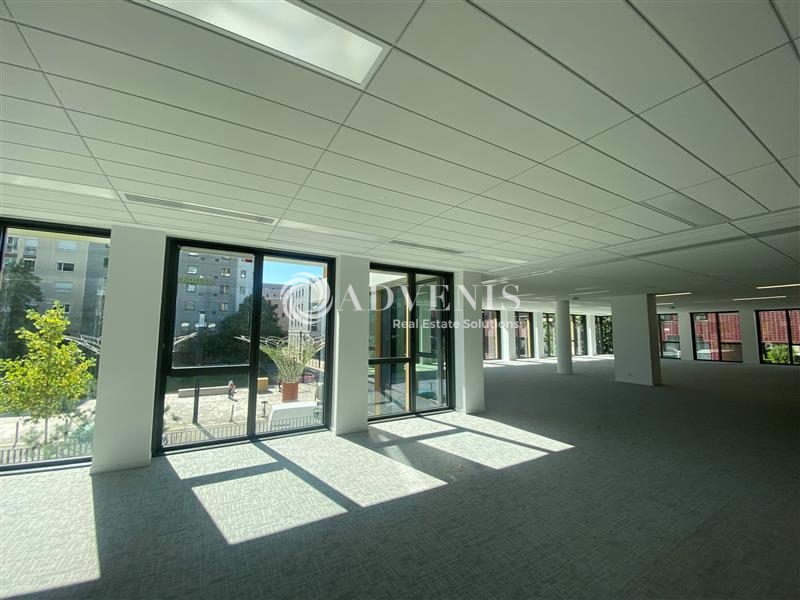 Location Bureaux MONTIGNY LE BRETONNEUX (78180) - Photo 5