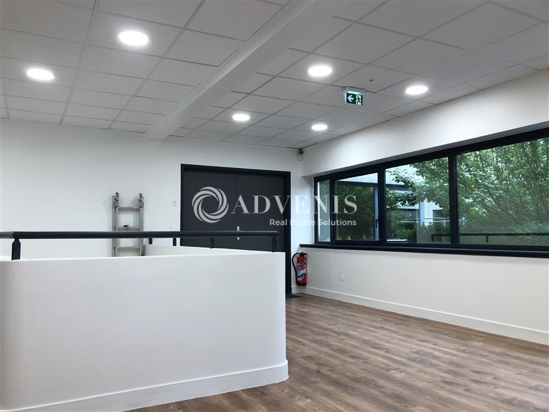 Vente Utilisateur Bureaux PLAISIR (78370) - Photo 5