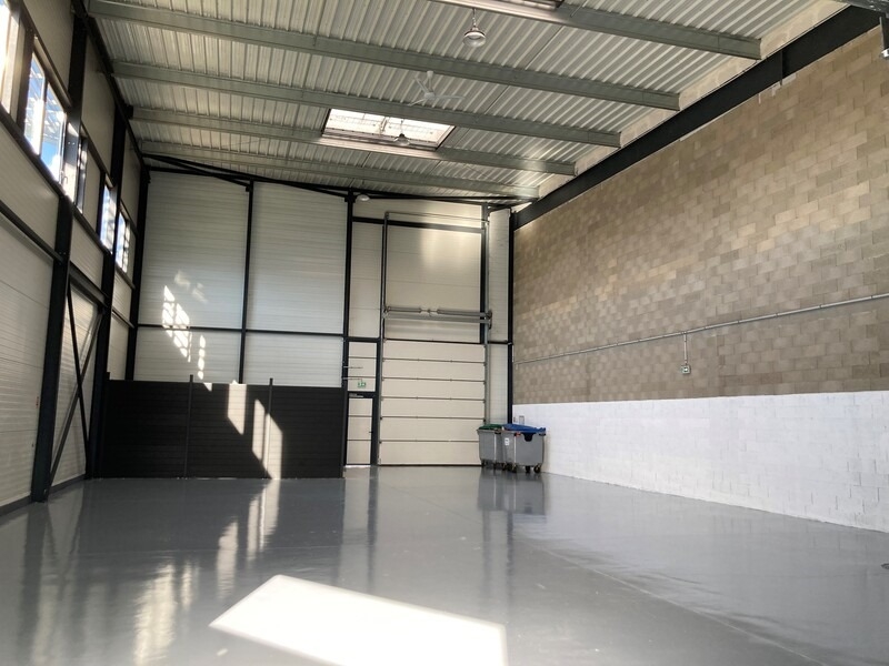 Location Activités Entrepôts SAINT CYR L'ECOLE (78210) - Photo 2