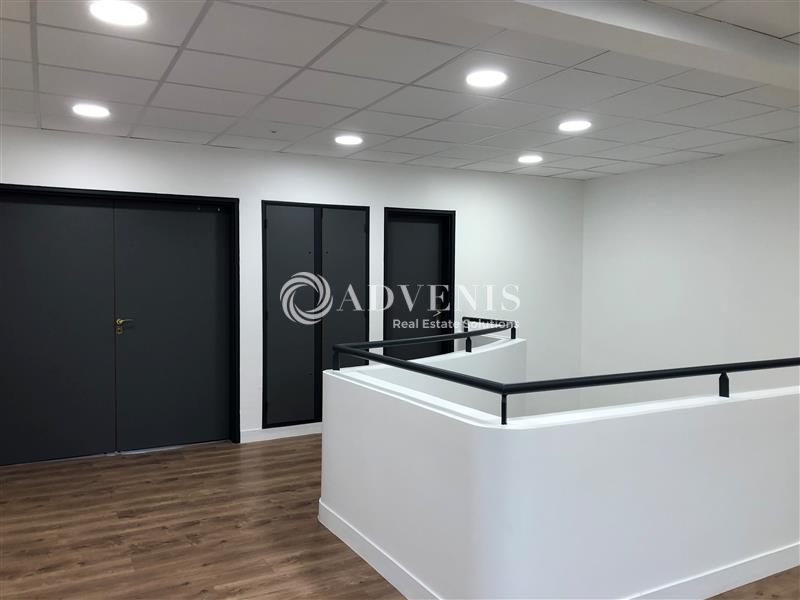 Location Bureaux PLAISIR (78370) - Photo 4