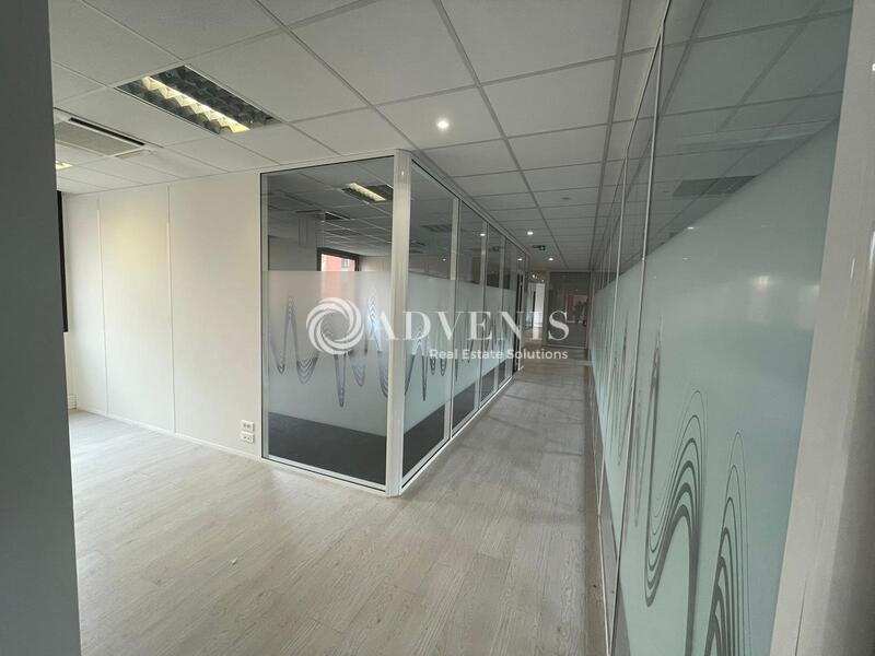 Location Bureaux MONTIGNY LE BRETONNEUX (78180) - Photo 6