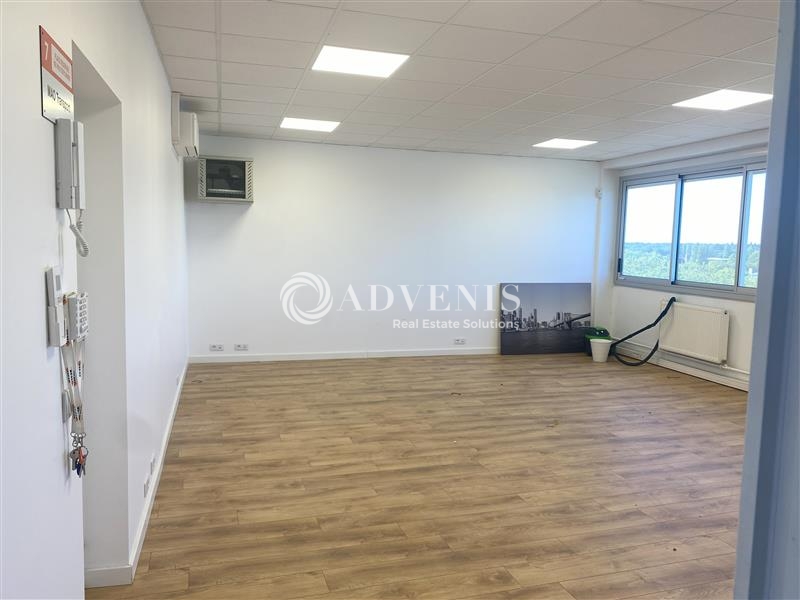 Vente Utilisateur Bureaux TRAPPES (78190) - Photo 5