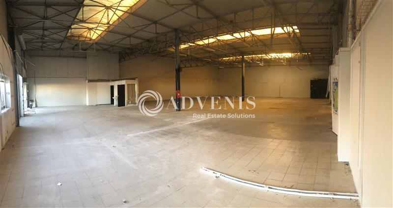 Location Activités Entrepôts PLAISIR (78370) - Photo 1