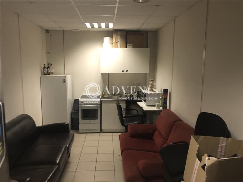 Location Activités Entrepôts PLAISIR (78370) - Photo 4