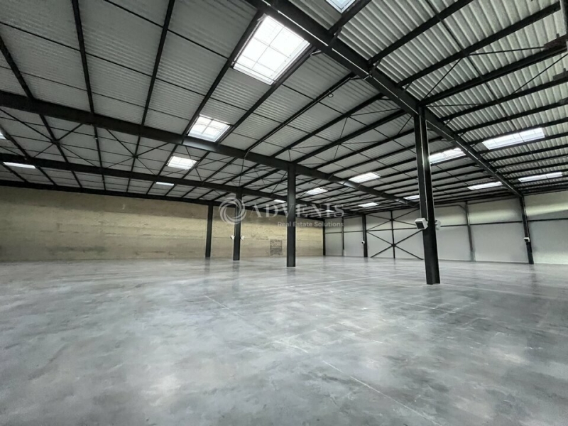 Location Entrepôts PLAISIR (78370) - Photo 3