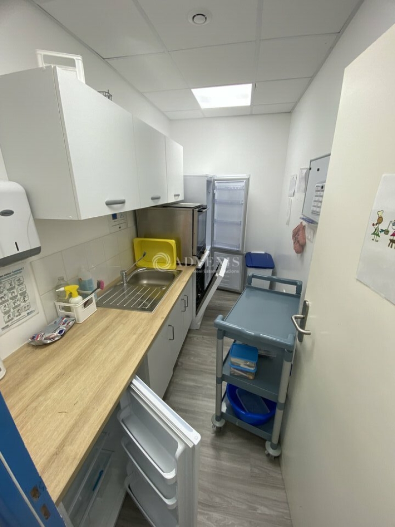 Vente Investisseur Bureaux TRAPPES (78190) - Photo 10