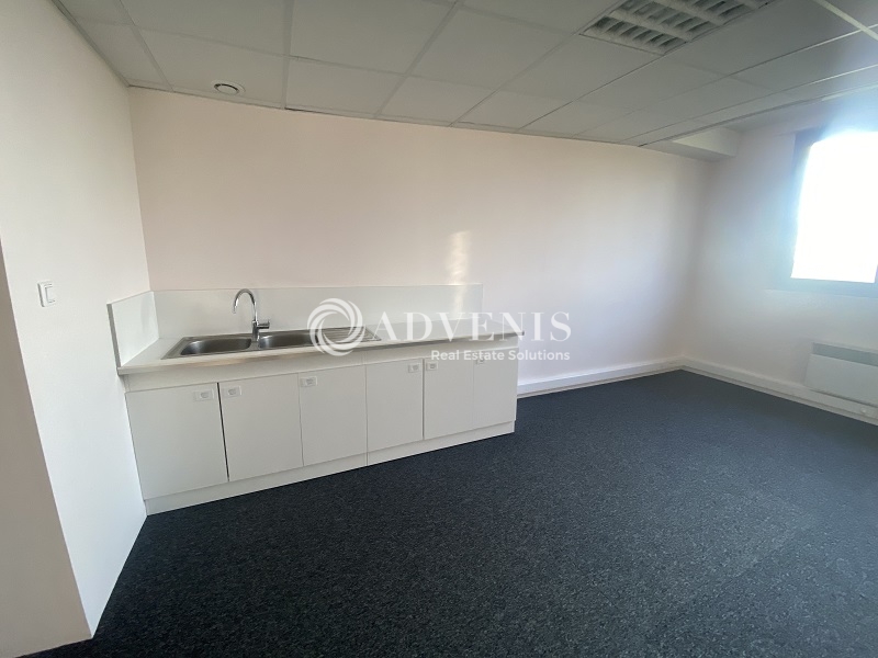 Location Bureaux RAMBOUILLET (78120) - Photo 2