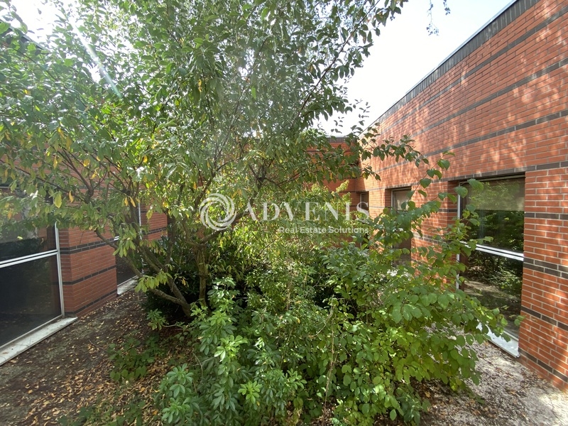 Vente Utilisateur Bureaux TRAPPES (78190) - Photo 3