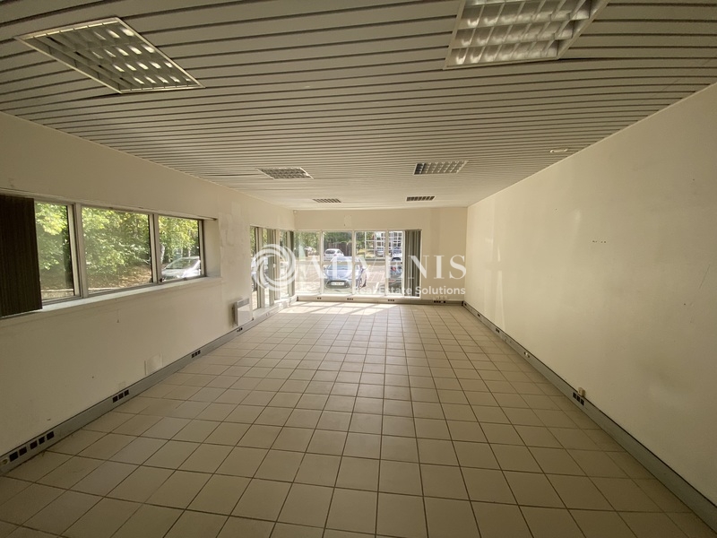 Vente Utilisateur Bureaux TRAPPES (78190) - Photo 5