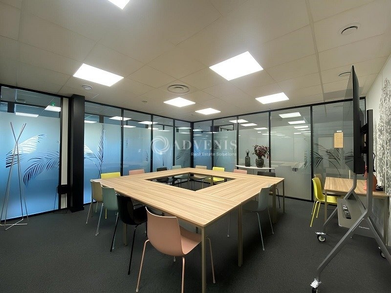 Location Bureaux ELANCOURT (78990) - Photo 5