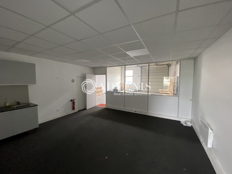 Location Activités Entrepôts LA VERRIERE (78320) - Photo 2