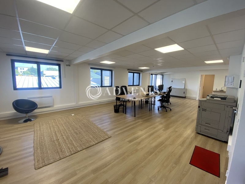 Location Bureaux RAMBOUILLET (78120) - Photo 1