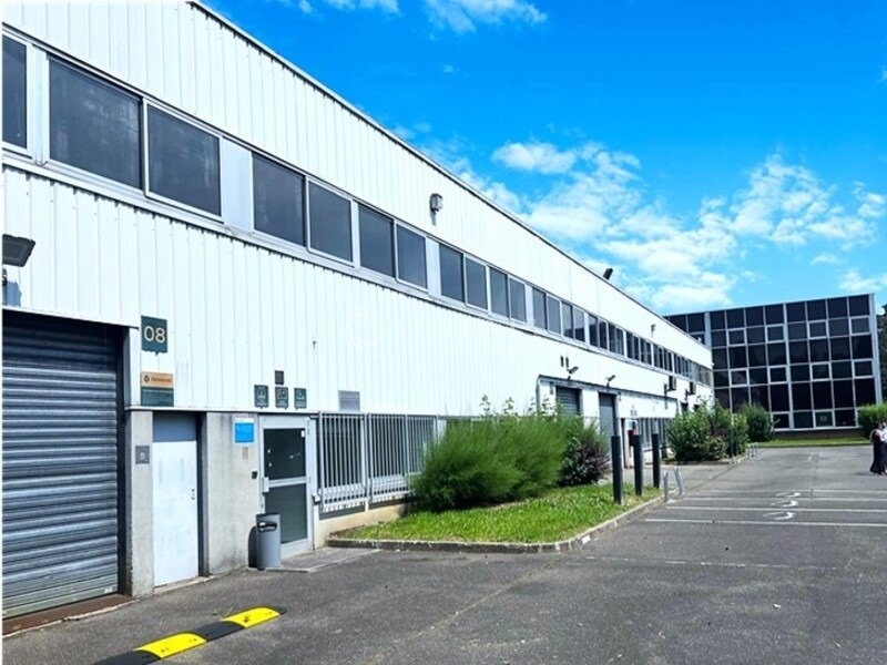 Location Entrepôts BUC (78530) - Photo 9