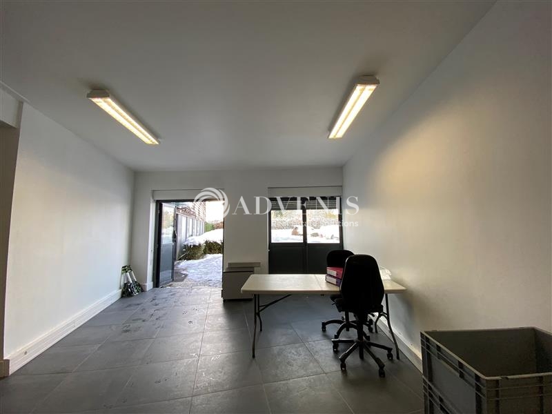 Vente Utilisateur Bureaux BOIS D'ARCY (78390) - Photo 2