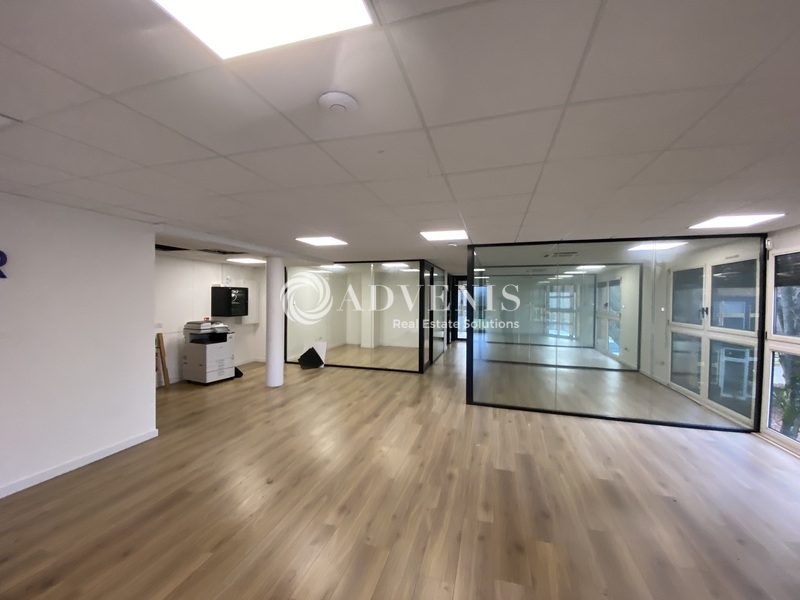 Location Bureaux et activités légères MONTIGNY LE BRETONNEUX (78180) - Photo 2