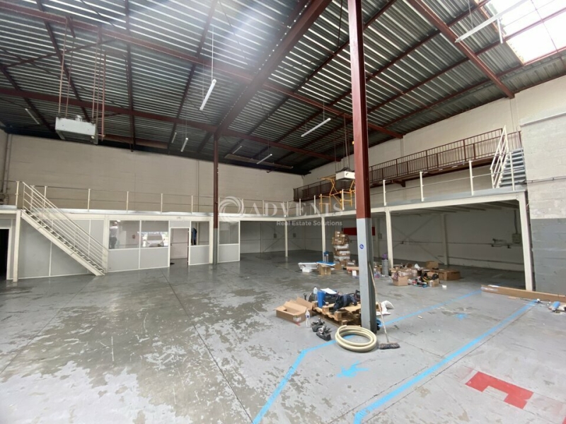 Location Entrepôts TRAPPES (78190) - Photo 4