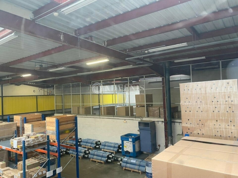 Location Entrepôts BUC (78530) - Photo 6