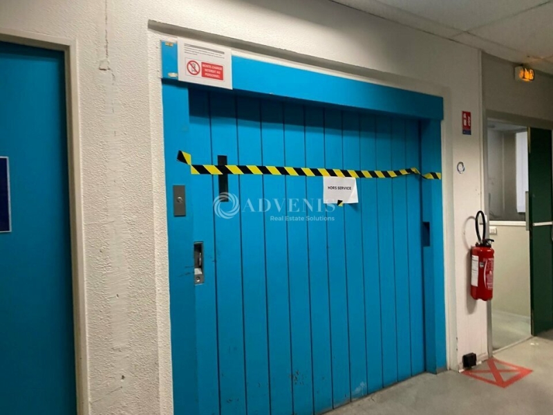 Location Entrepôts BUC (78530) - Photo 7